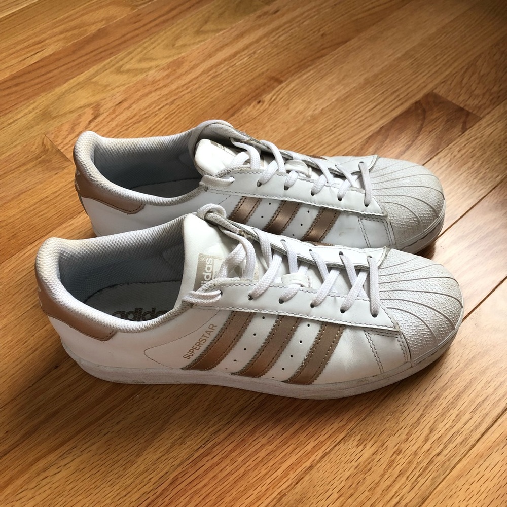 Adidas Superstar Sneakers